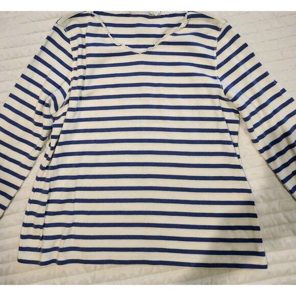 Liz Claiborne Sz L Blue And White Striped Top Soft Comfortable - Picture 2 of 4